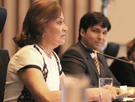 Carminha Manfredini, mãe de Renato Russo, é Cidadã Honorária do DF
